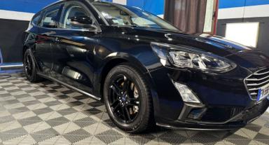 FORD FOCUS BREAK CAR STAGING ET PEINTURE PLASTIDIP DES JANTES CHEZ SKL AUTO A AIX 
