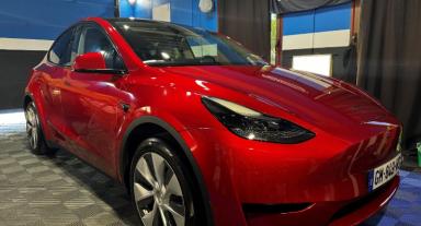 TESLA MODEL Y REMPLACEMENT DE PARE BRISE ET TRAITEMENT CERAMIQUE FEYNLAB