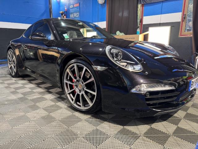 PORSCHE 911 REMPLACEMENT DE PARE BRISE  ET LUSTRAGE CHEZ SKL AUTO